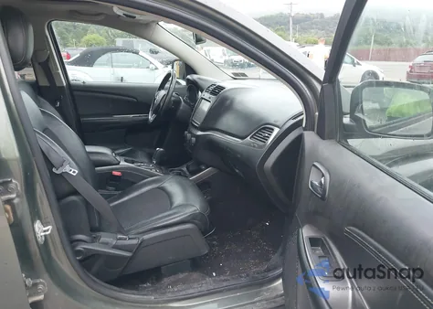 2016 Dodge Journey Crossroad Plus z USA, uszkodzony, nr VIN 3C4PDDGG7GT165022